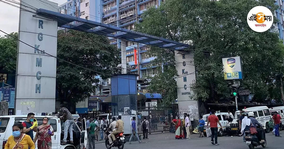 RG Kar Hospital,নির্যাতিতার স্মরণে প্রতীকী মূর্তি বসল আরজি কর হাসপাতালে, কুণাল বললেন, ‘…ঠিক নয়’ – rg kar hospital installed statue in memory of abhaya on mahalaya