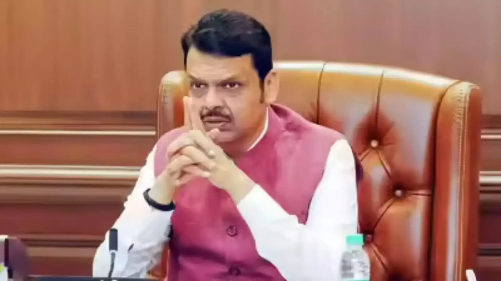 हनीट्रॅप प्रकरणावर मुख्यमंत्र्यांची प्रतिक्रिया, अटकेतील आरोपी प्रफुल्ल लोढा याच्याबद्दल नेमकं काय म्हणाले? हनीट्रॅप प्रकरणावर मुख्यमंत्र्यांची प्रतिक्रिया, अटकेतील आरोपी प्रफुल्ल लोढा याच्याबद्दल नेमकं काय म्हणाले?