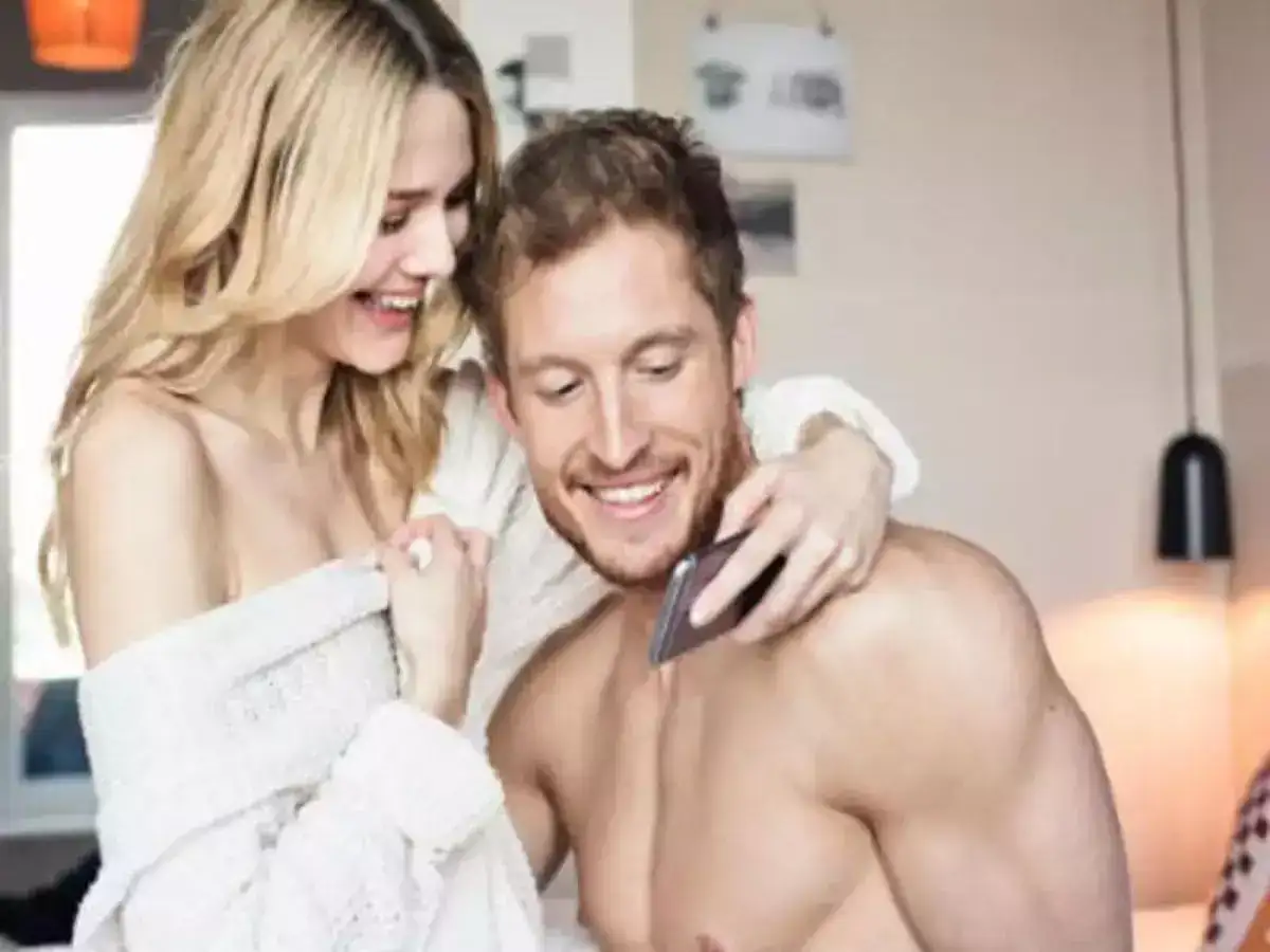 Kamasutra Book,ಲೈಂಗಿಕ ಜೀವನ ಉತ್ತಮವಾಗಿರಬೇಕಾದ್ರೆ ಕಾಮಸೂತ್ರವನ್ನು ಅಳವಡಿಸಬೇಕಂತೆ -  how kamasutra help to improve sex life - Vijay Karnataka