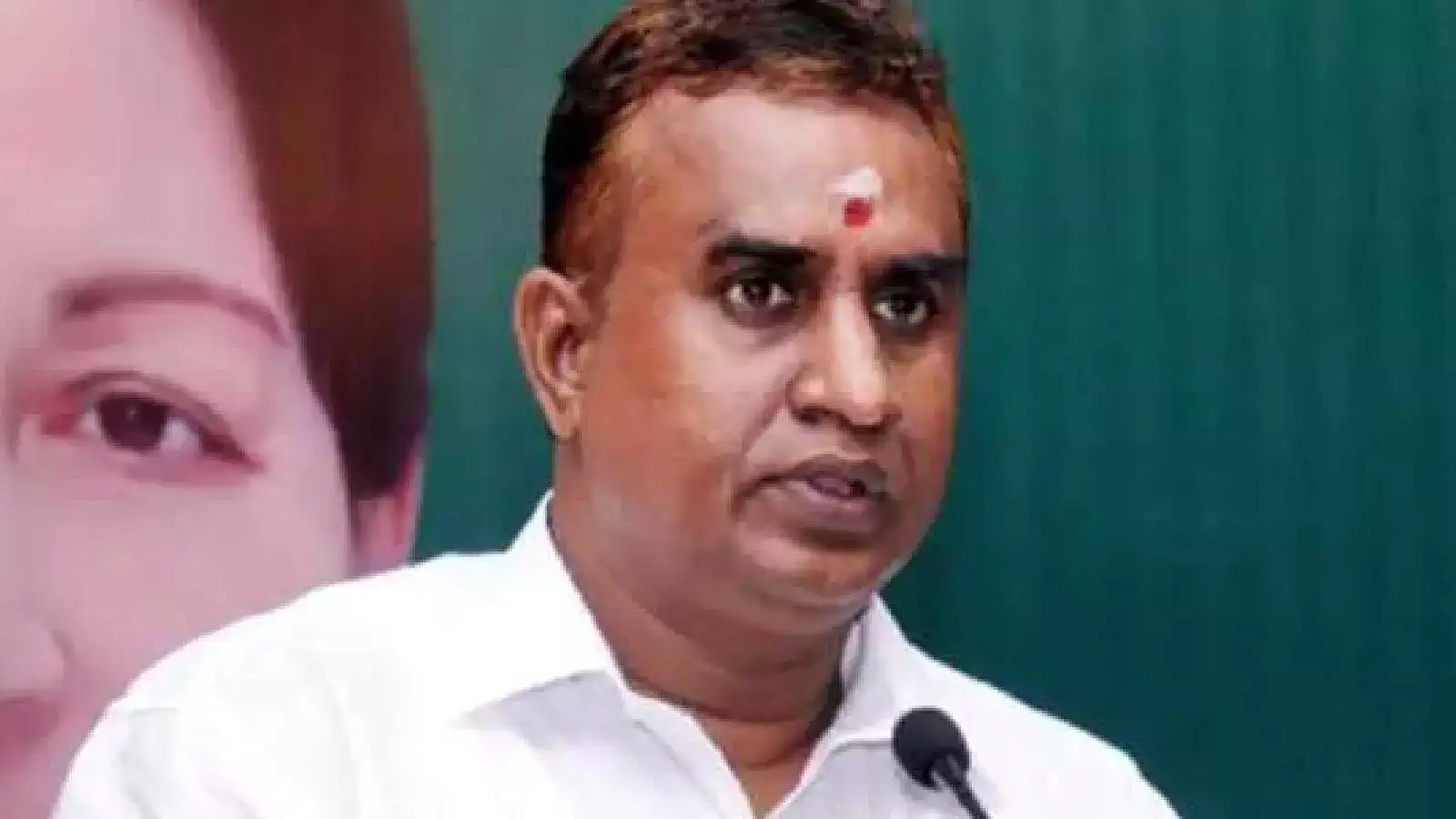 அதிமுக முன்னாள் அமைச்சர் எஸ்.பி வேலுமணிக்கு கொலை மிரட்டல் - வெளியான பரபரப்பு கடிதம்! 