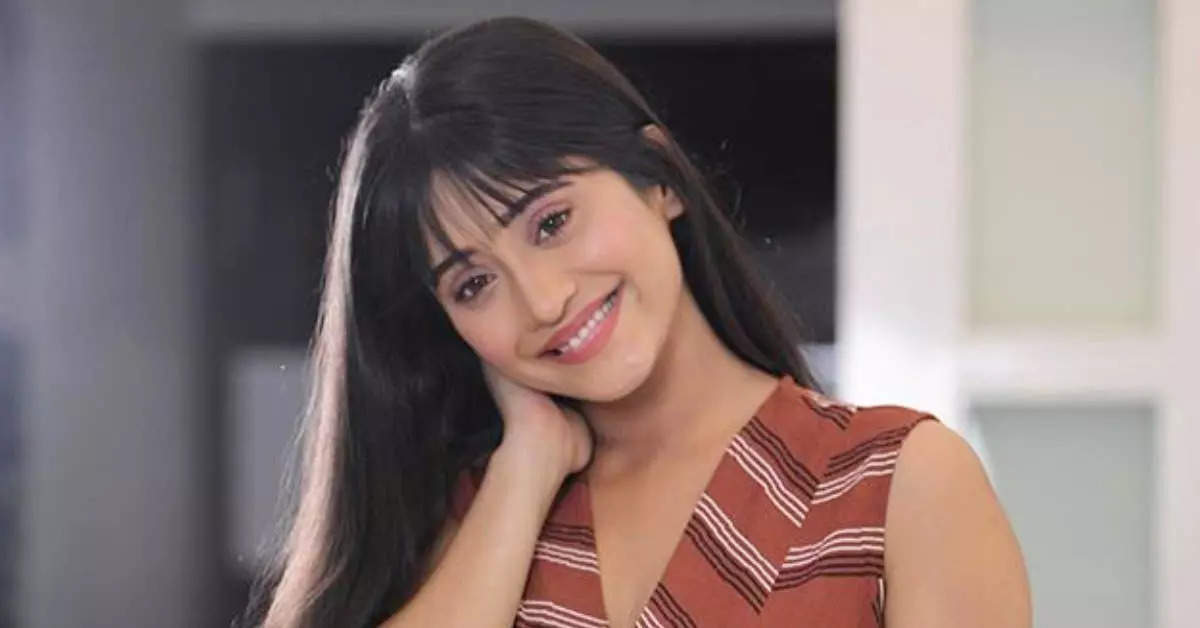 Shivangi Joshi Clears the Air About 'Anupama' Rumors, 9 Actors Leave Show