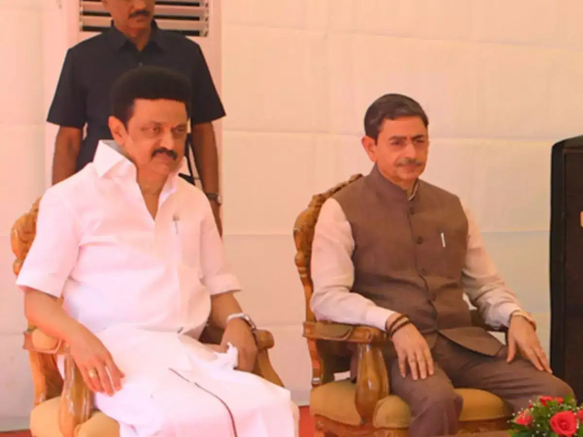 ஸ்டாலின் - ஆர்.என்.ரவி நேருக்கு நேர் சந்திப்பு.. அடடே, பார்த்து எவ்ளோ நாள் ஆச்சு! 