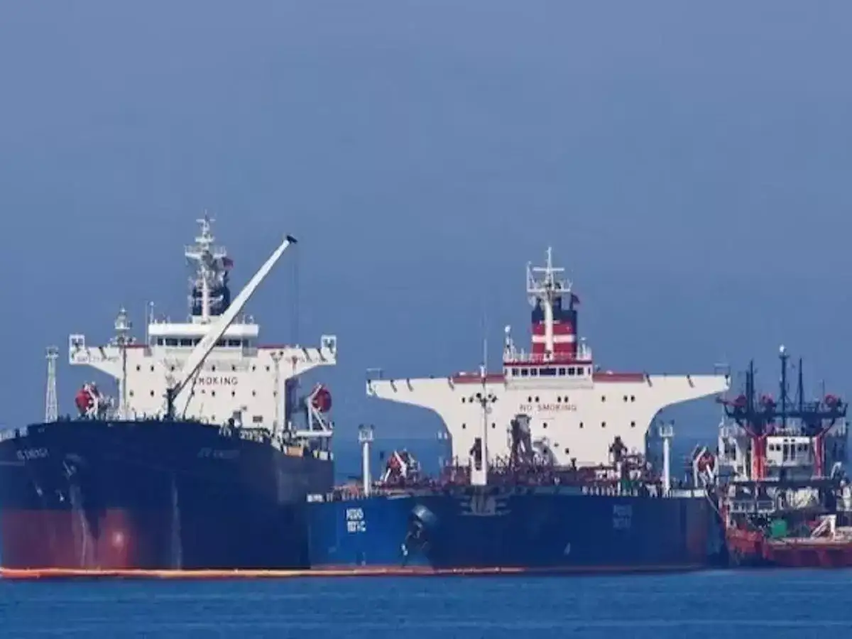 செங்கடலில் அடுத்த அடி... கச்சா எண்ணெய் கப்பல் டுமீல்... ஹவுதி சம்பவத்தால் ஆடிப் போன இந்தியா! 