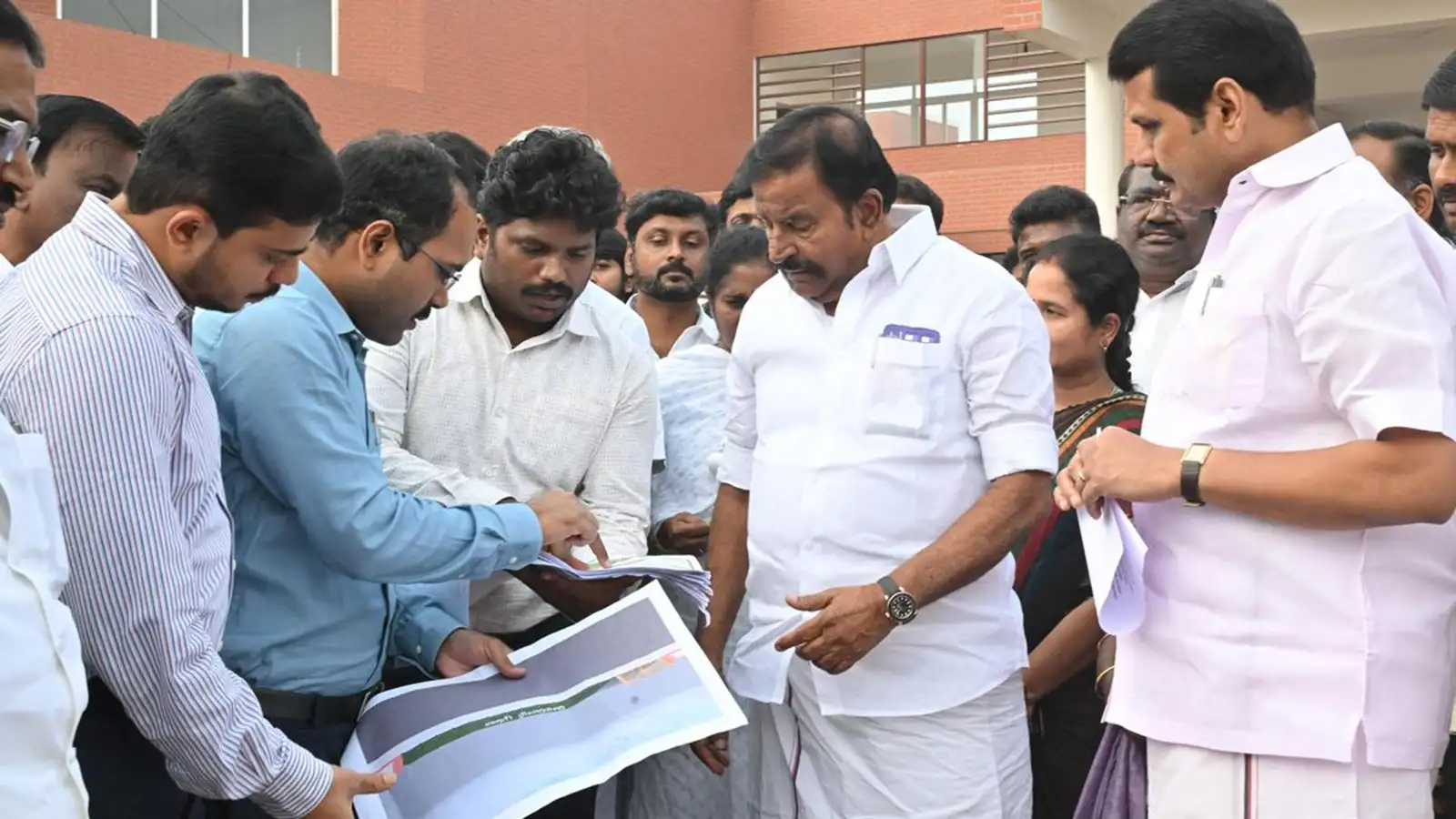 கோவையில் அமைக்கப்பட்டு வரும் பிரம்மாண்டம்...செம்மொழிப் பூங்கா பணிகள் ஓவர் அடுத்து திறப்பு தான்! 