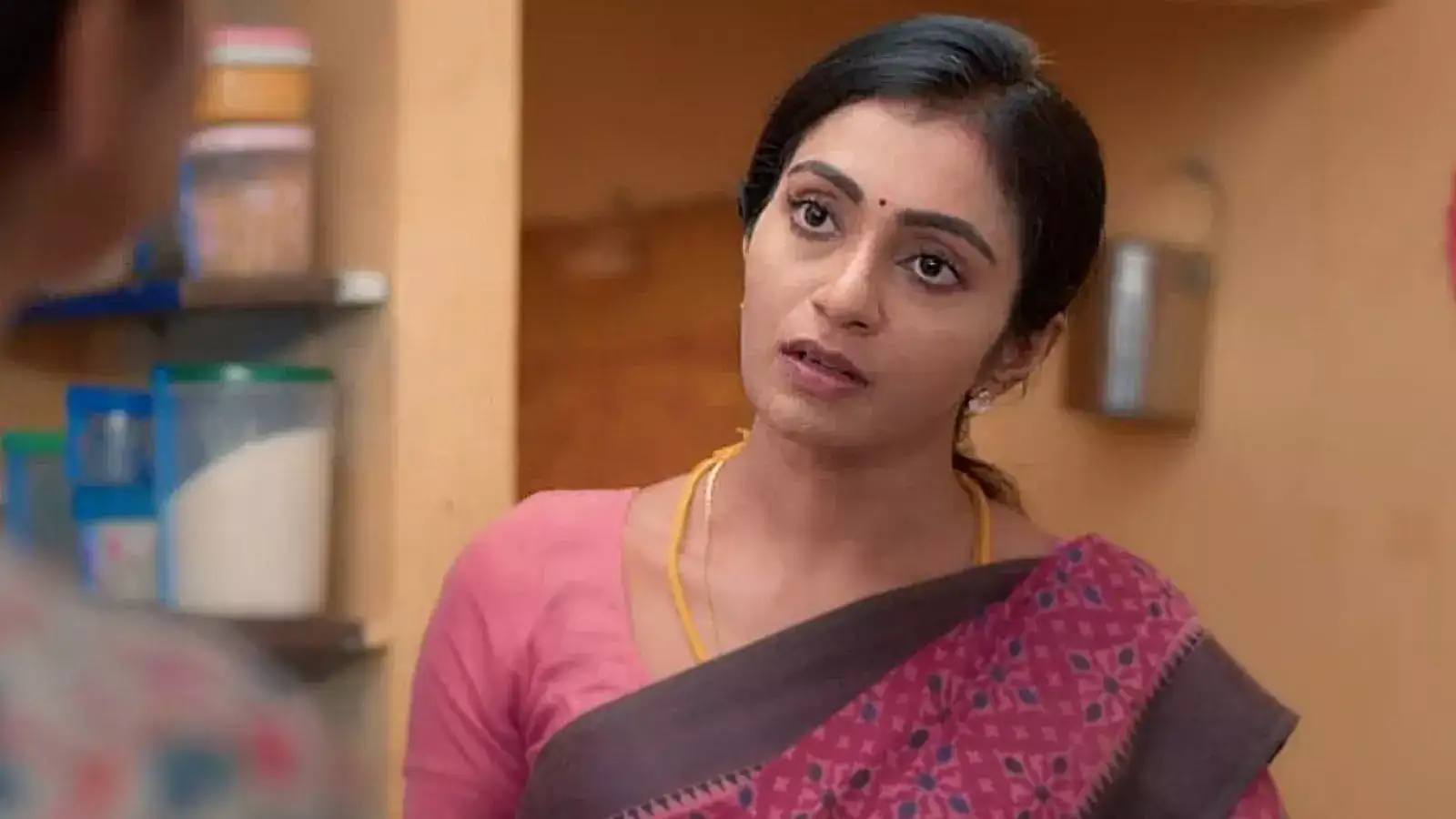 சௌந்தரபாண்டிக்கு செக்மேட் வைத்த ஷண்முகம்.. பாக்கியம் கொடுத்த அதிர்ச்சி - அண்ணா சீரியல் இன்றைய எபிசோட் அப்டேட் 