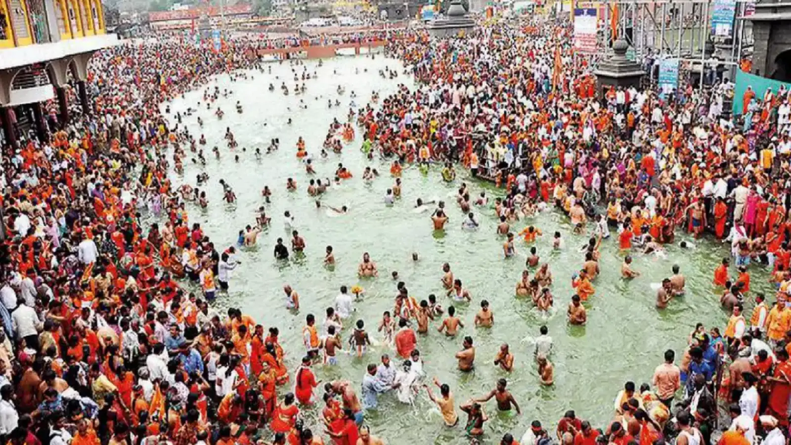 प्रयागराजप्रमाणे नाशकातही झालेली चेंगराचेंगरी, २९ भाविकांनी गमावलेले प्राण, काय घडलेलं २००३च्या कुंभमेळ्यात? प्रयागराजप्रमाणे नाशकातही झालेली चेंगराचेंगरी, २९ भाविकांनी गमावलेले प्राण, काय घडलेलं २००३च्या कुंभमेळ्यात?