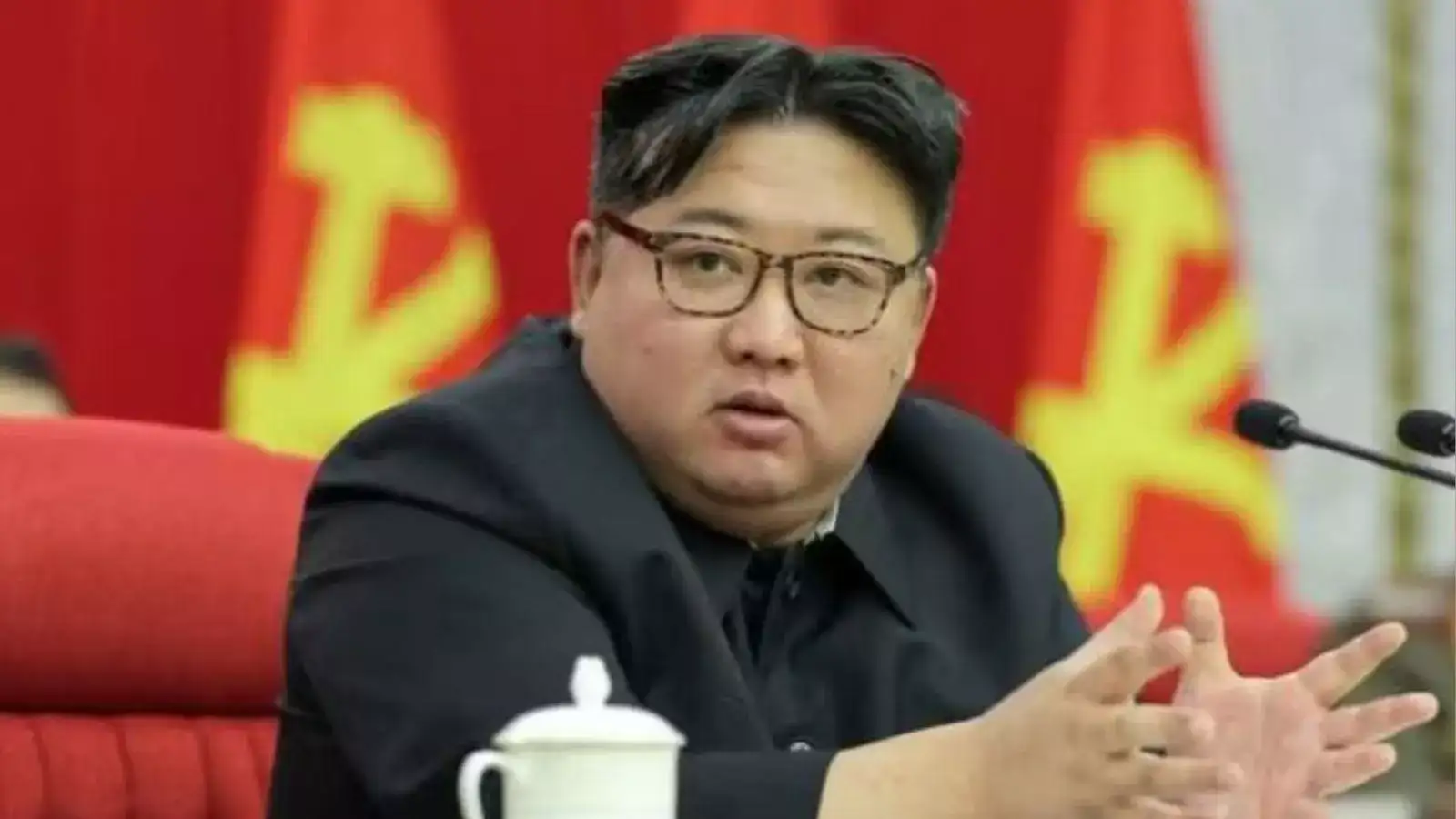 அரசியல் சூழல் சரியில்ல.. போருக்கு ஆயத்தமாகுங்க.. ராணுவத்தை அலர்ட் செய்த கிம் ஜாங் உன்.. பீதியில் உலக நாடுகள்! 