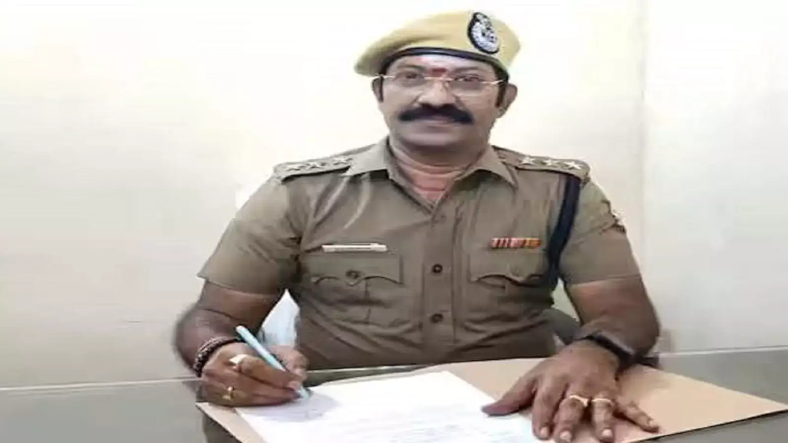 டிஎஸ்பி சுந்தரேசன் மருத்துவமனையில் திடீர் அனுமதி.... என்ன ஆனது! 