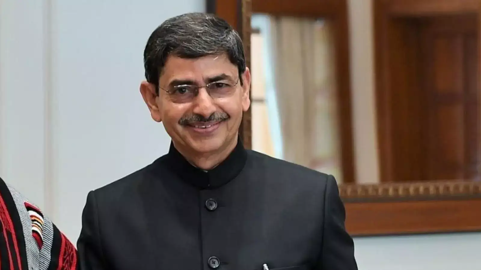 ஆளுநர் ஆர்.என்.ரவி திடீர் டெல்லி பயணம் : என்ன விஷயம் தெரியுமா? 