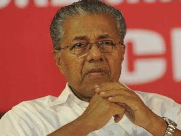 Kerala CM Pinarayi Vijayan,நூற்றாண்டின் பேரழிவு; 5 லட்சத்திற்கும் மேல் இடம்பெயர்ந்த மக்கள்: கேரள முதல்வர் வேதனை! - more than half a million people are displaced says kerala cm pinarayi vijayan - Samayam Tamil