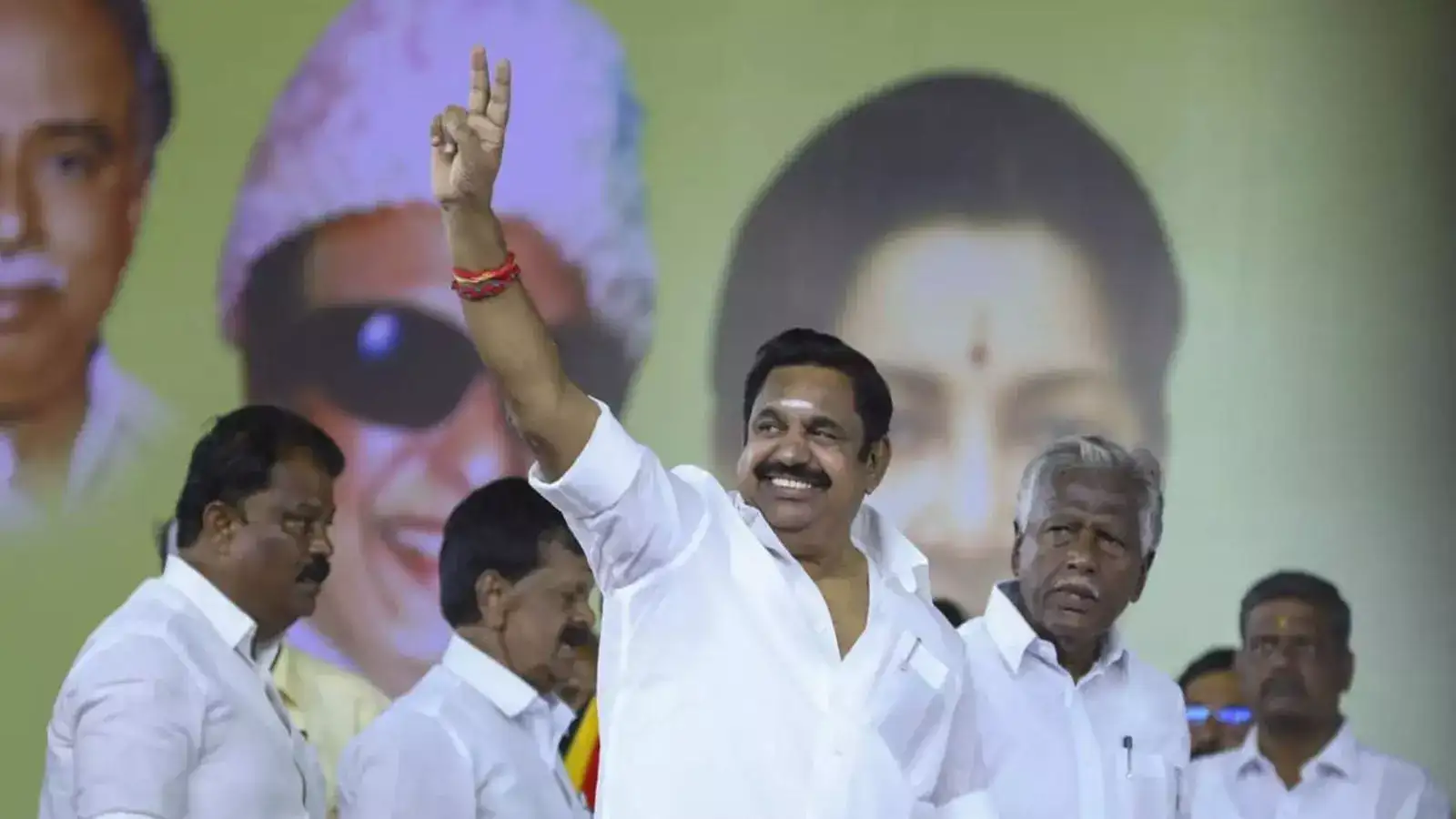 அதிமுக செயற்குழு, பொதுக்குழு கூட்டத்தில் 26 தீர்மானங்கள் நிறைவேற்றம்- முழு விவரம்! 