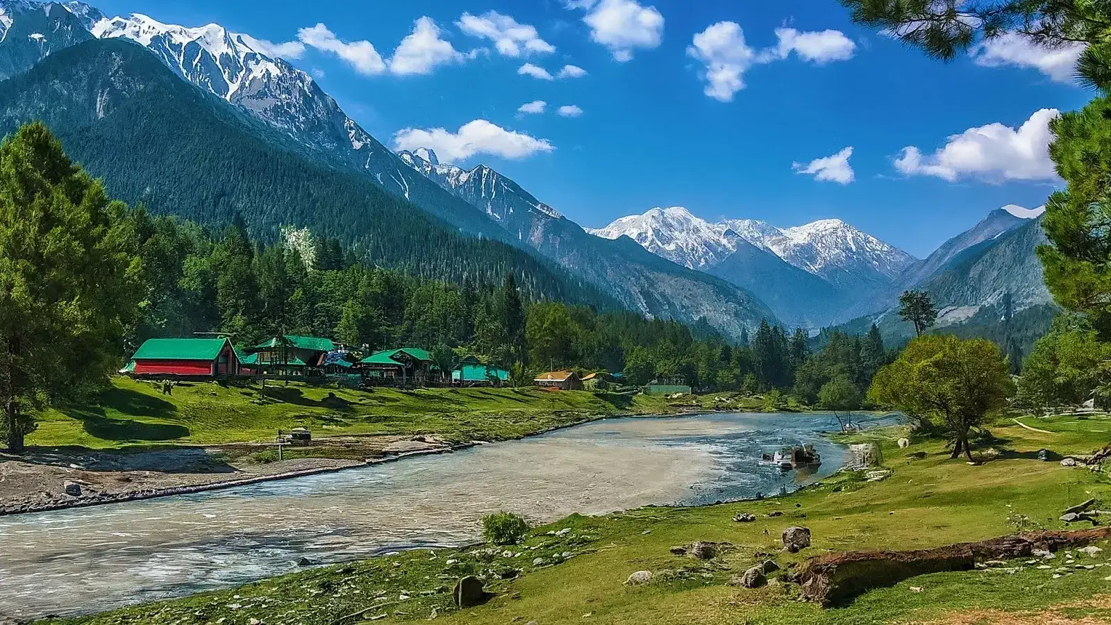 पुण्याहून काश्मीरला गेलेले सर्व पर्यटक सुरक्षित, आम्ही संपर्कात आहोत; ट्रॅव्हल कंपनी संचालकांची माहिती पुण्याहून काश्मीरला गेलेले सर्व पर्यटक सुरक्षित, आम्ही संपर्कात आहोत; ट्रॅव्हल कंपनी संचालकांची माहिती