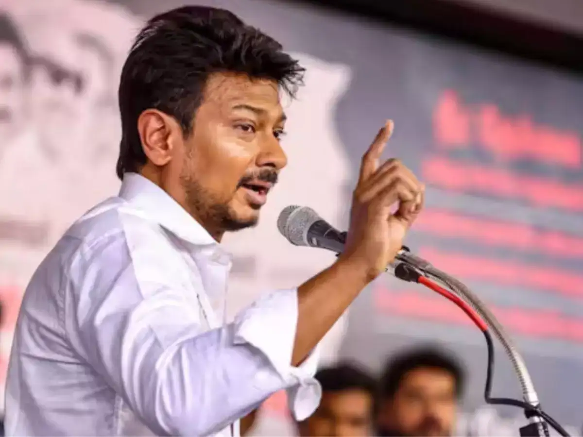 சனாதனம் - டெங்கு ஒப்பீடு : மிரட்டிப் பாக்குறீங்களா? பாஜகவை விளாசிய உதயநிதி 