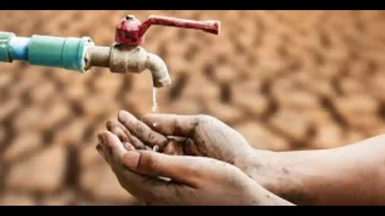 தமிழகத்தில் துணி துவைத்த நீரை குடிநீராக பயன்படுத்தும் மக்கள்...! 