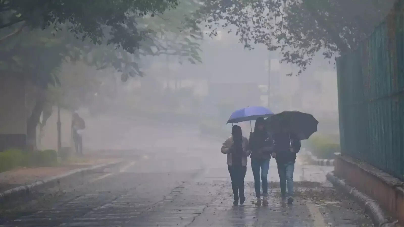 Bihar Weather: बिहार में आज झमाझम होगी बारिश, घर से छाता लेकर ही निकलें; आ गया IMD का लेटेस्ट अपडेट
