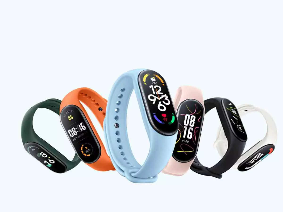 Mi band features store in hindi