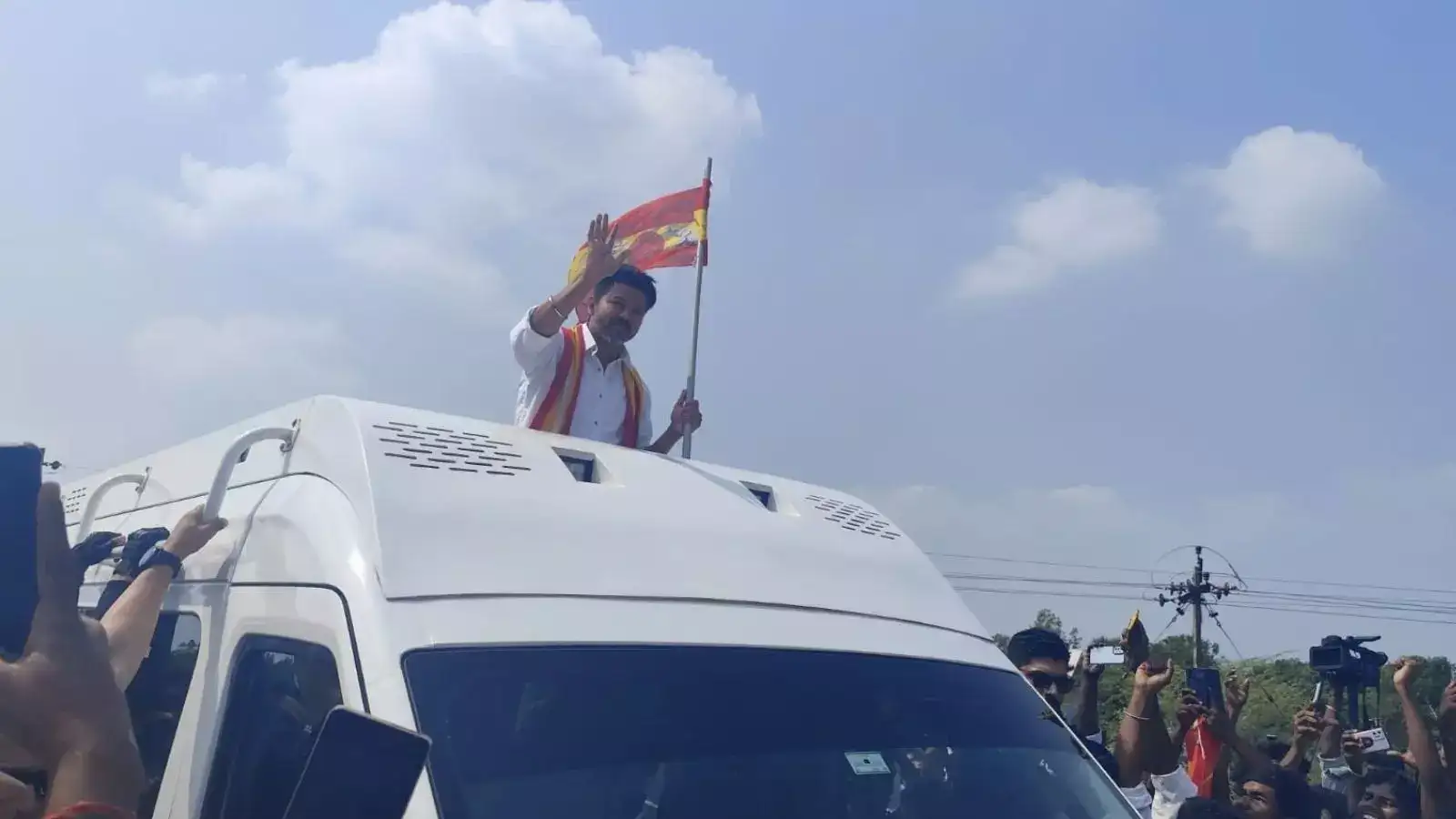 பரந்தூர் விமான நிலையத்திற்கு எதிராக சட்டப் போராட்டம்: நம்பிக்கை கொடுத்த விஜய் 