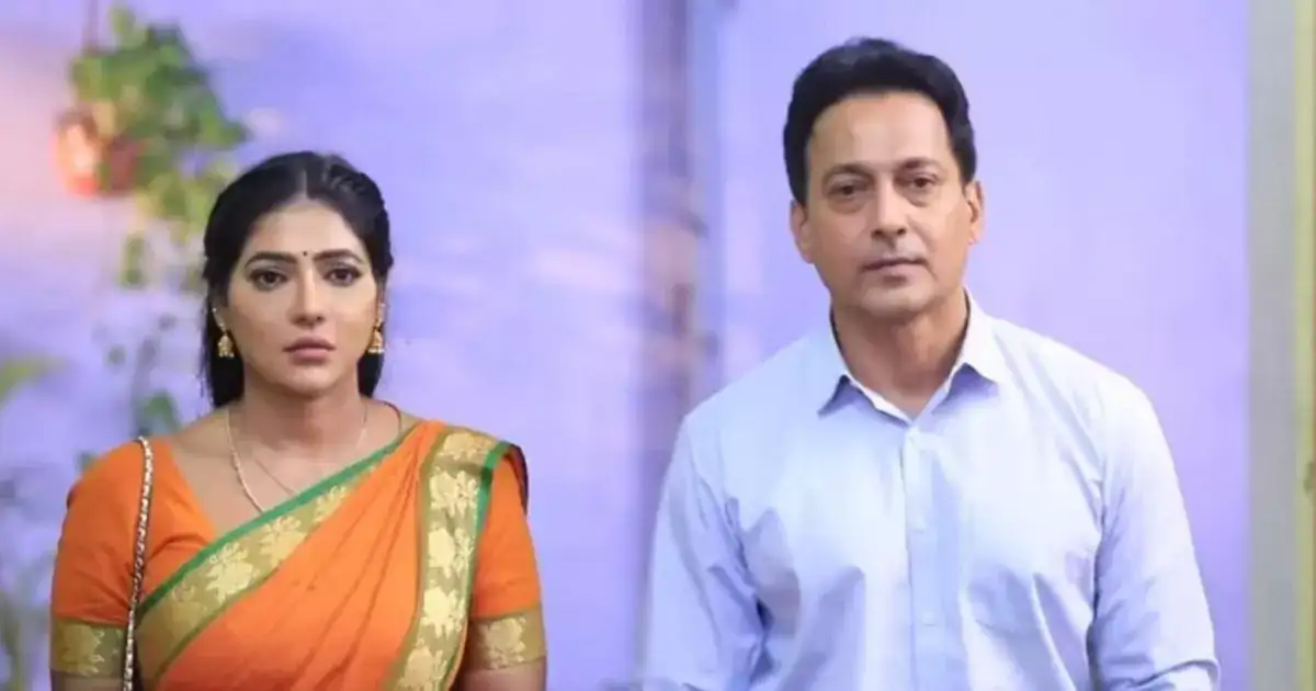 கோபியுடன் வீட்டுக்கு வந்த ராதிகா.. கண்ணீரில் பாக்யாவின் குடும்பம்: பாக்கியலட்சுமி சீரியலில் இன்று! 