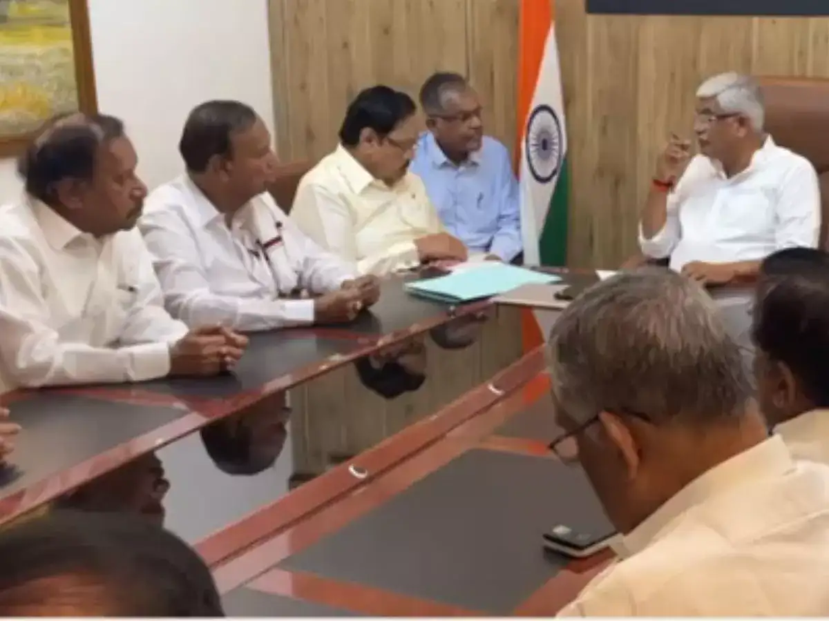 காவிரி விவகாரம் : அப்போ, மத்திய அரசு எதுக்கு இருக்கிறீங்க? டெல்லியில் நேருக்கு நேர் கெத்து காட்டிய துரைமுருகன்.. 