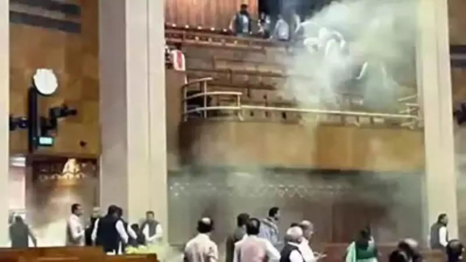 Parliament Security Alert,संसद में अवैध एंट्री के 6 आरोपियों पर लगेगा UAPA,  दिल्ली के उपराज्‍यपाल ने दी मंजूरी, जानिए पूरा मामला - uapa will be imposed  6 accused illegal entry ...