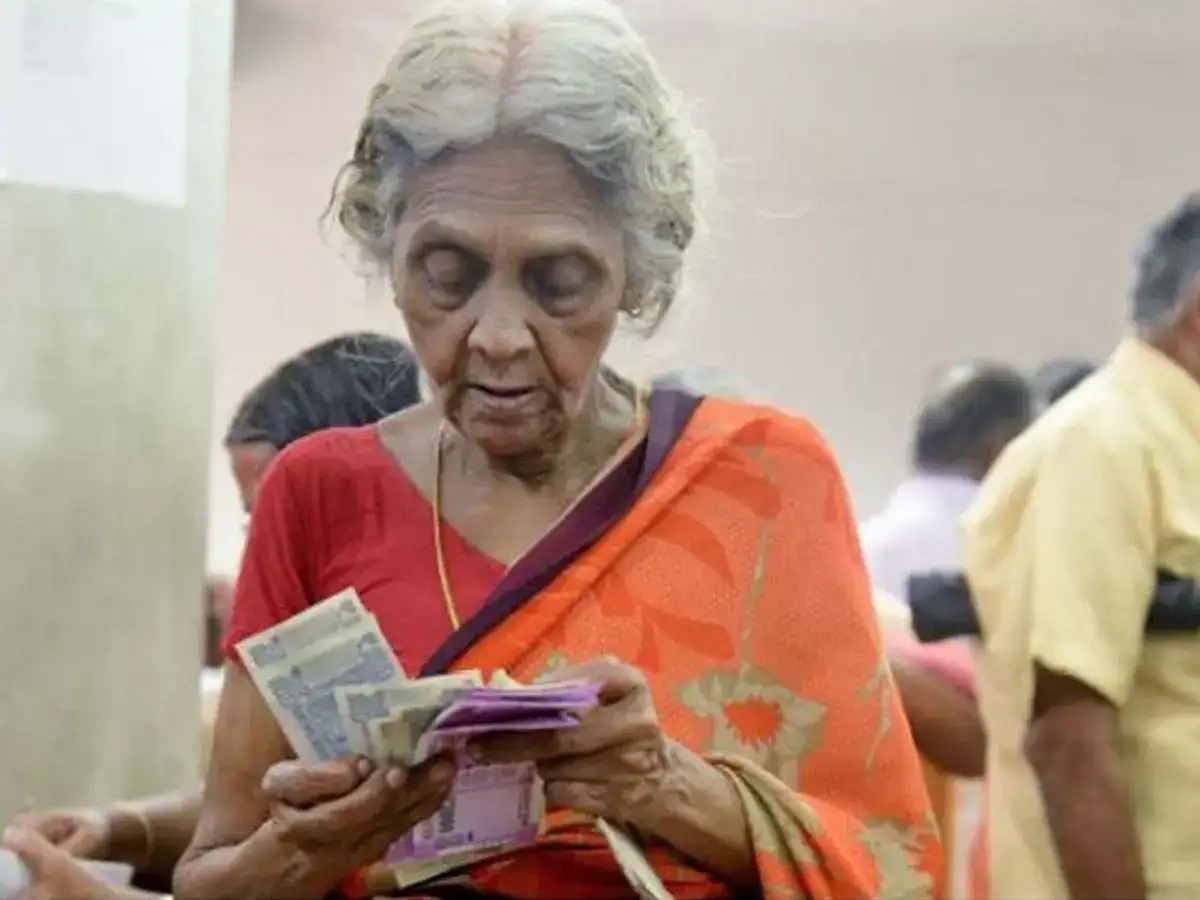 Old Age Pension Scheme,இந்திரா காந்தி தேசிய முதியோர் ஓய்வூதியத் திட்டம்! -  indira gandhi national old age pension scheme eligibility documents needed  and benefits - Samayam Tamil