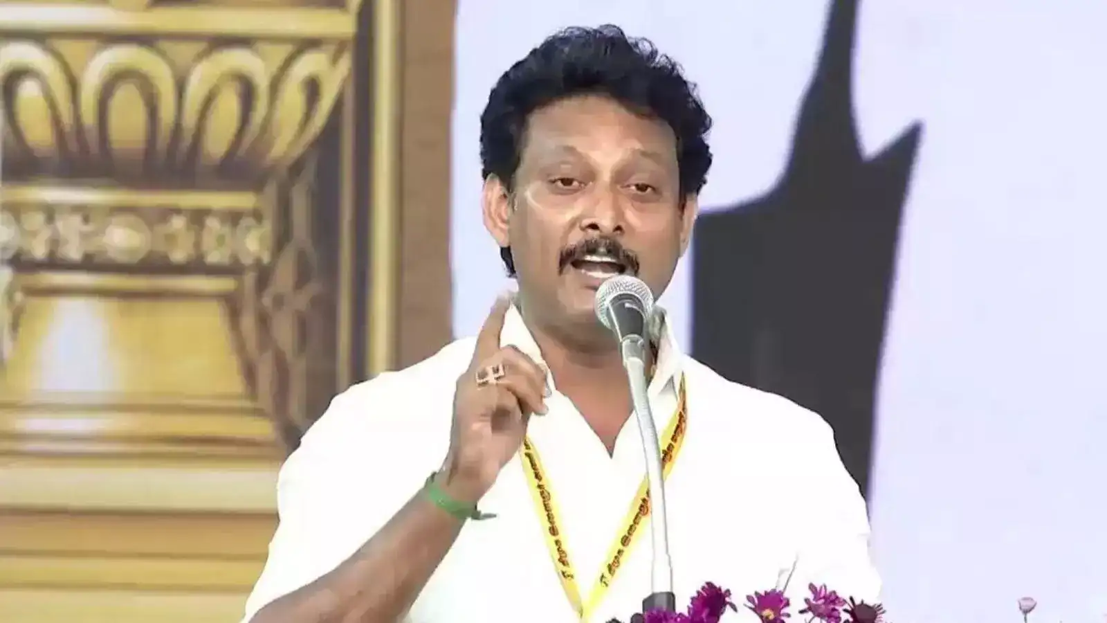 500 அரசு பள்ளிகள் விவகாரம்... உண்மை என்ன? அமைச்சர் அன்பில் மகேஷ் விளக்கம்! 