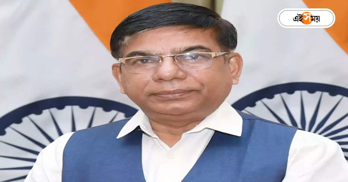 Bankura Bjp MP : ‘স্বৈরতন্ত্র-একনায়কতন্ত্র’ চালাচ্ছেন সুভাষ সরকার! কেন্দ্রীয় মন্ত্রীকে ঘরে বন্দি করলেন দলেরই ‘বহিষ্কৃত’রা – bankura bjp worker agitating against mp subhas sarkar