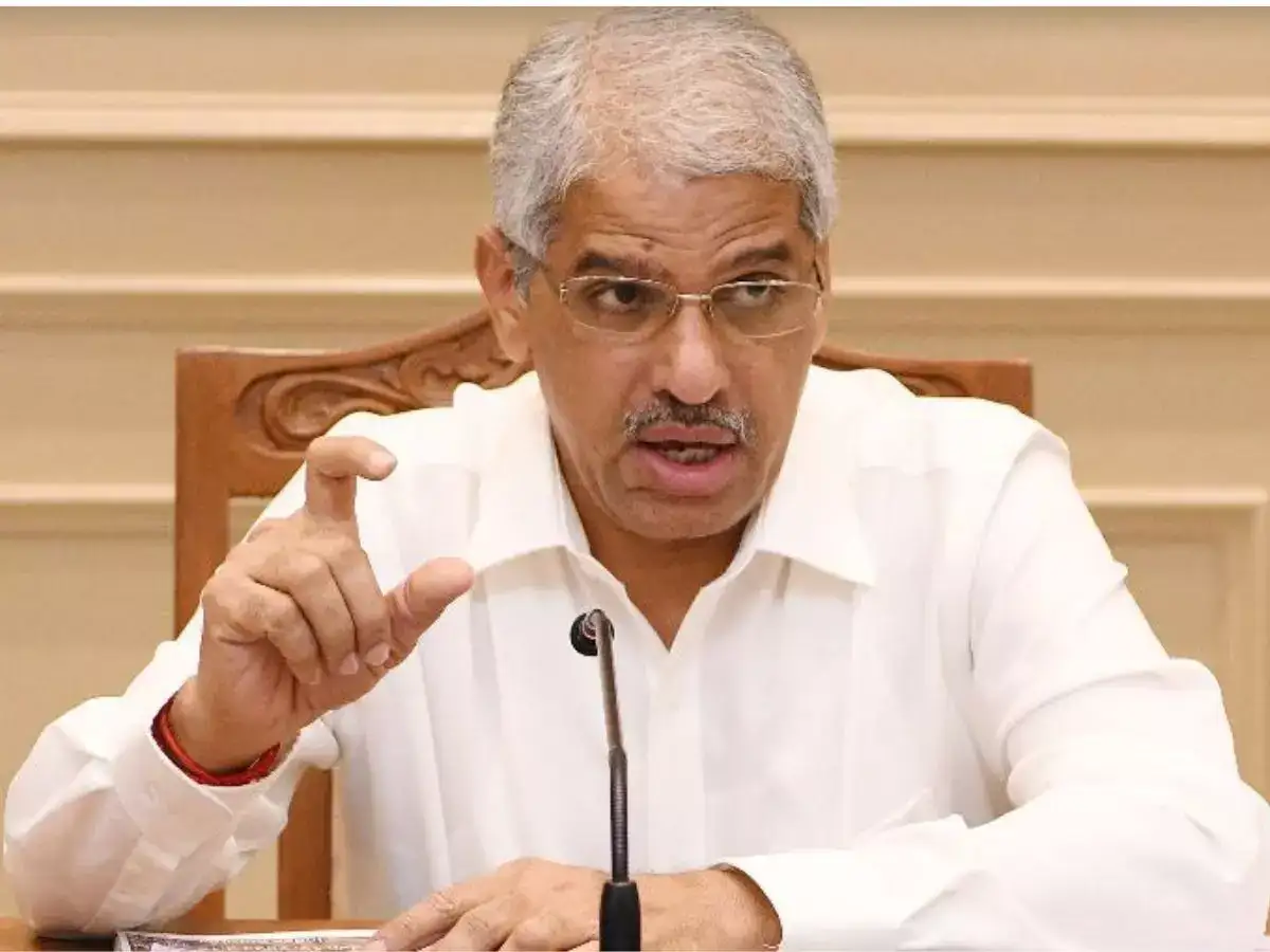 மிக்ஜாம் புயல், கனமழை எதிரொலி: தமிழக அரசு எடுத்துவரும் நடவடிக்கைகள்- சிவ்தாஸ் மீனா போட்ட பட்டியல்! 