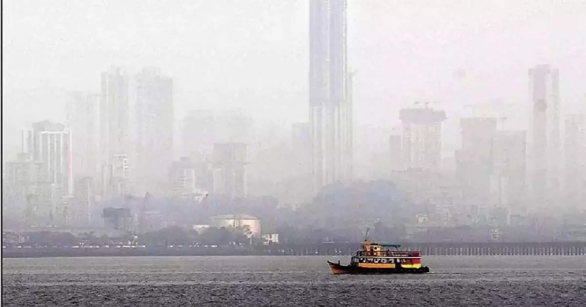 Mumbai Weather Update: मुंबईत ढगाळ वातावरण, तामपान १६.७ अंशावर, कसा जाणार फेब्रुवारी?