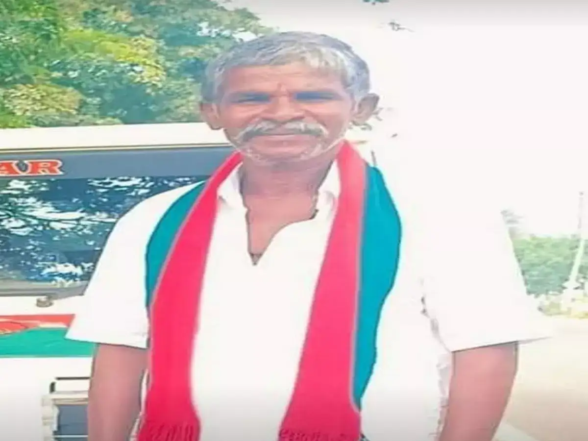 தென்காசி: தந்தையிடம் தகராறு செய்த காவலாளி... ஆத்திரத்தில் வெட்டிக்கொன்ற மகன்! 