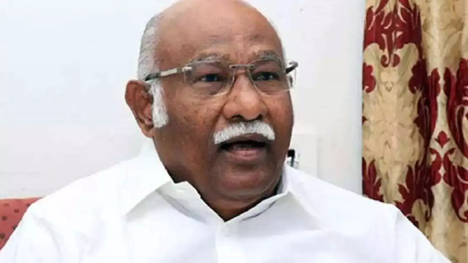 அதிமுகவை அழிப்பதே பாஜகவின் நோக்கம்... அன்வர் ராஜா பரபரப்பு பேட்டி! 