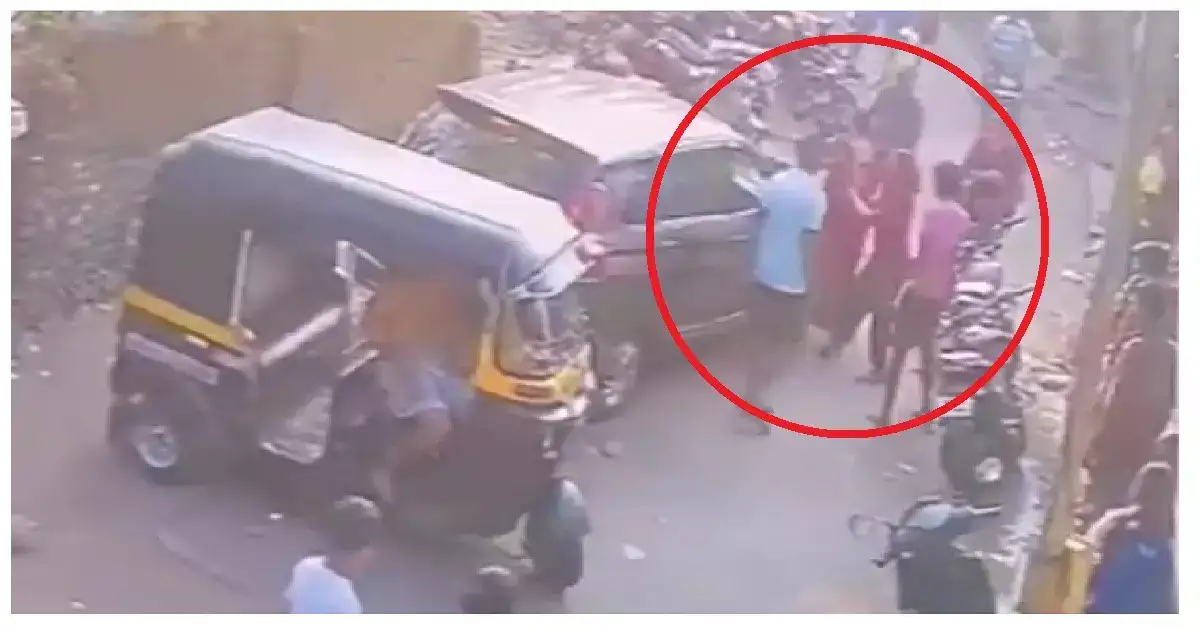 आरोपीची आई लोखंडी रॉड घेऊन आली, चारचाकी फोडत तरुणाला बेदम मारहाण आरोपीची आई लोखंडी रॉड घेऊन आली, चारचाकी फोडत तरुणाला बेदम मारहाण