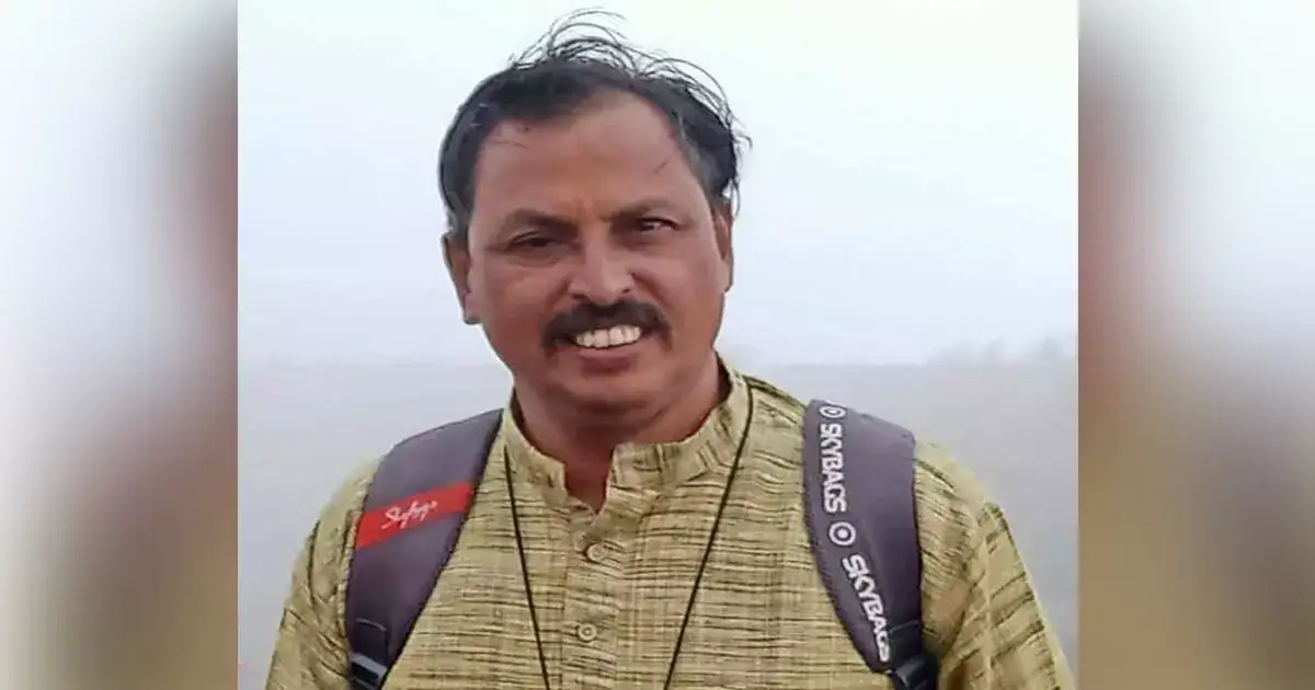 रेल्वे गोदामात नोकरीचे आमिष; समोसे विक्रेत्याने दीड हजार बेरोजगारांना लावला कोट्यावधींचा चुना रेल्वे गोदामात नोकरीचे आमिष; समोसे विक्रेत्याने दीड हजार बेरोजगारांना लावला कोट्यावधींचा चुना