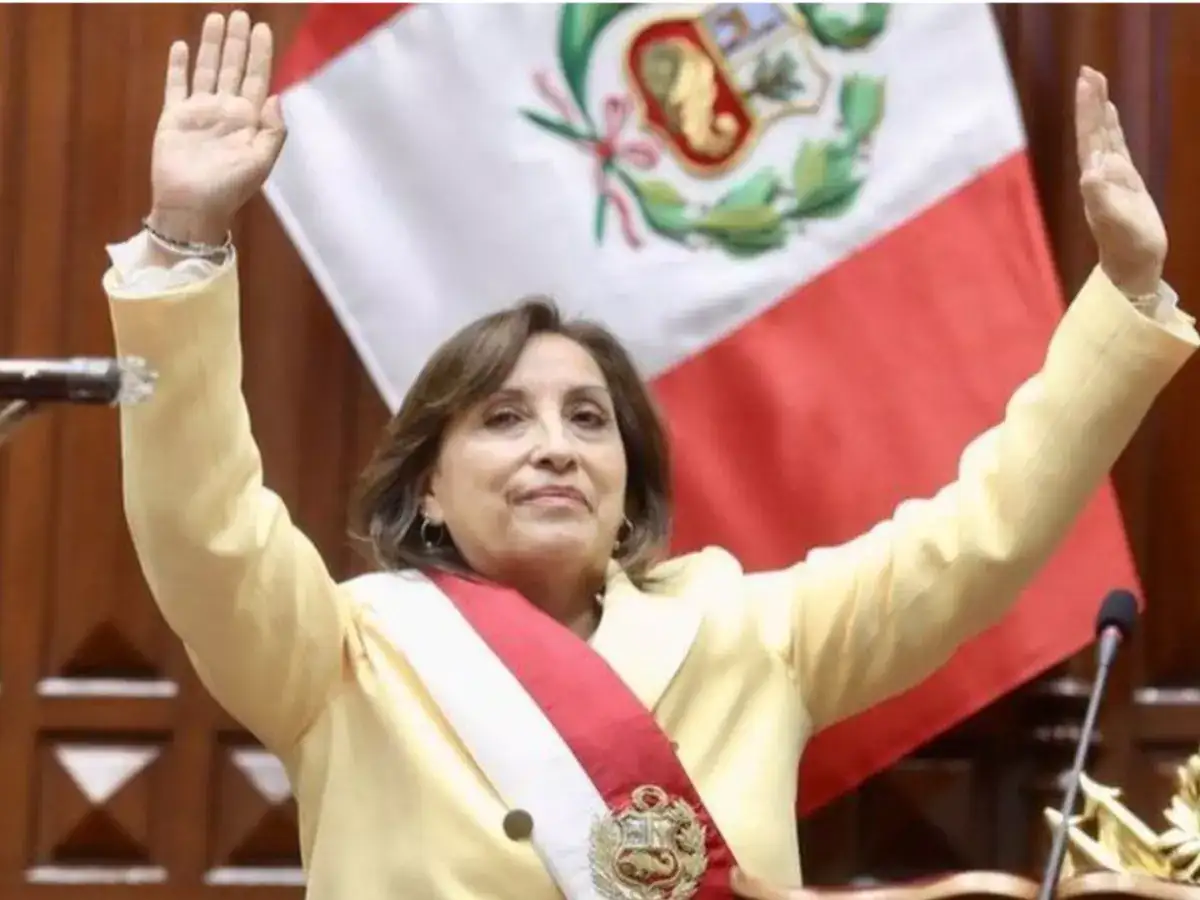 ரோலெக்ஸ் வாட்ச் எந்த நாட்டிலும் சிக்கல்தான் போலயே.. வீட்டில் ரெய்டு நடந்ததையொட்டி உண்மையை சொல்லிய ஜனாதிபதி.. 