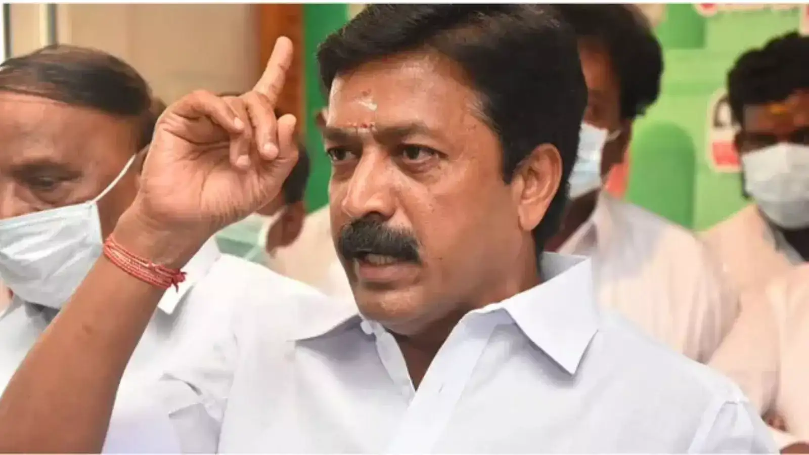 தேர்தல் ஆணையத்திற்கு குமாஸ்தா வேலை மட்டும்தான்.. வேற எந்த அதிகாரமும் இல்ல.. போட்டுத்தாக்கிய சிவி சண்முகம்! 