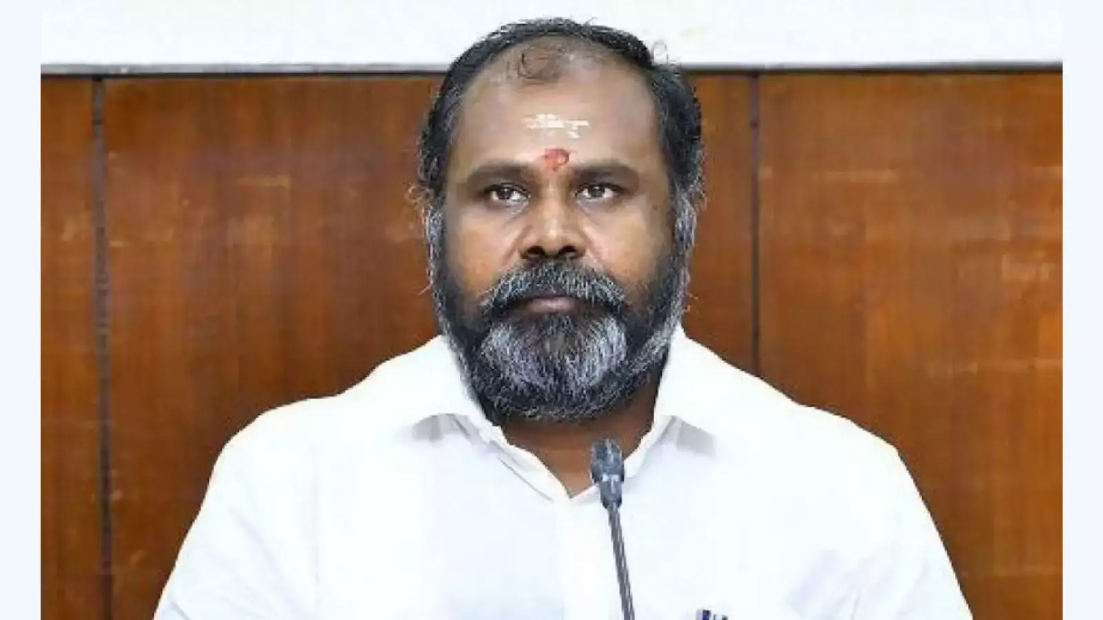 திமுக அரசை விளாசித் தள்ளும் ஆர்.பி.உதயகுமார்: அடுக்கடுக்காக முன்வைக்கும் குற்றச்சாட்டுகள்! 