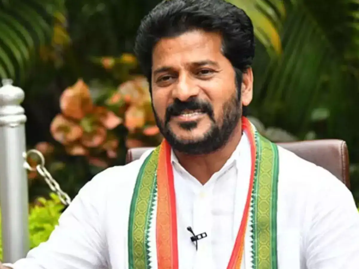 'சிறுபான்மை பிரகடனம்'.. பட்ஜெட்டில் ஆண்டுக்கு ரூ. 4000 கோடி.. தெலங்கானா தேர்தலில் வாக்குறுதியை அள்ளிவிட்ட காங்கிரஸ்! 