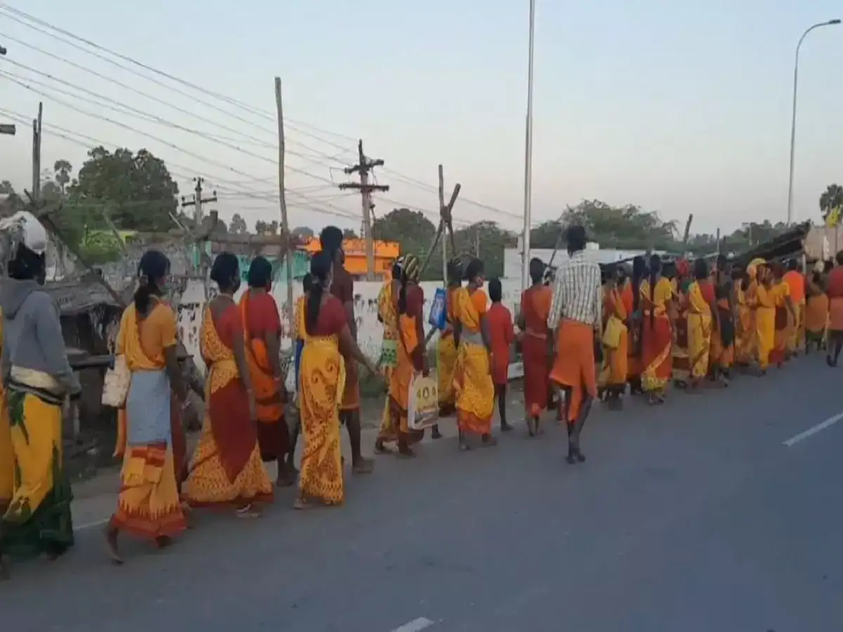 திருச்செந்தூர் முருகன் கோவிலுக்கு பாதயாத்திரை: சாத்தூர் அருகே பக்தர் மீது லாரி மோதி பலி! 