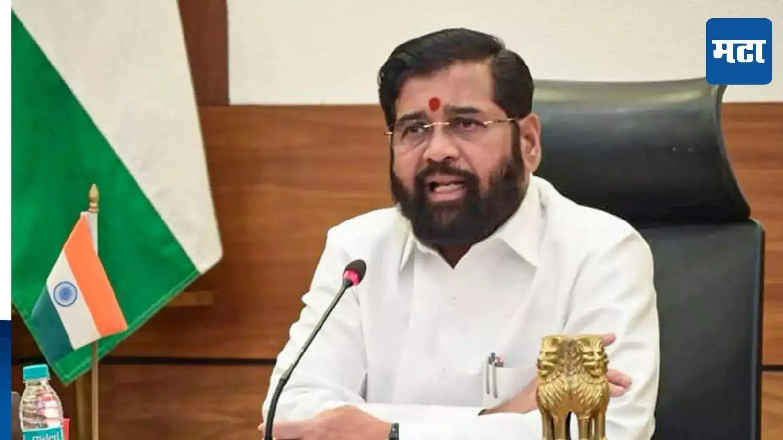 एकनाथ शिंदेंची गाडी उडवण्याची धमकी, दोघे जण ताब्यात एकनाथ शिंदेंची गाडी उडवण्याची धमकी, दोघे जण ताब्यात