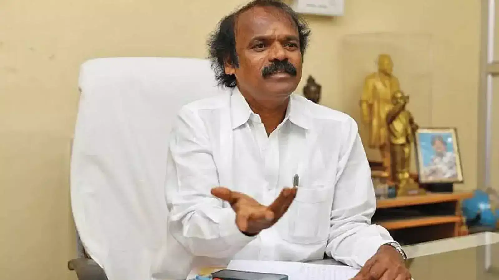 எம்.எல்.ஏ பூவை ஜெகன்மூர்த்தி தலைமறைவா? 4 தனிப்படைகள் அமைப்பு .. தீவிர விசாரணையில் சிபிசிஐடி ! 