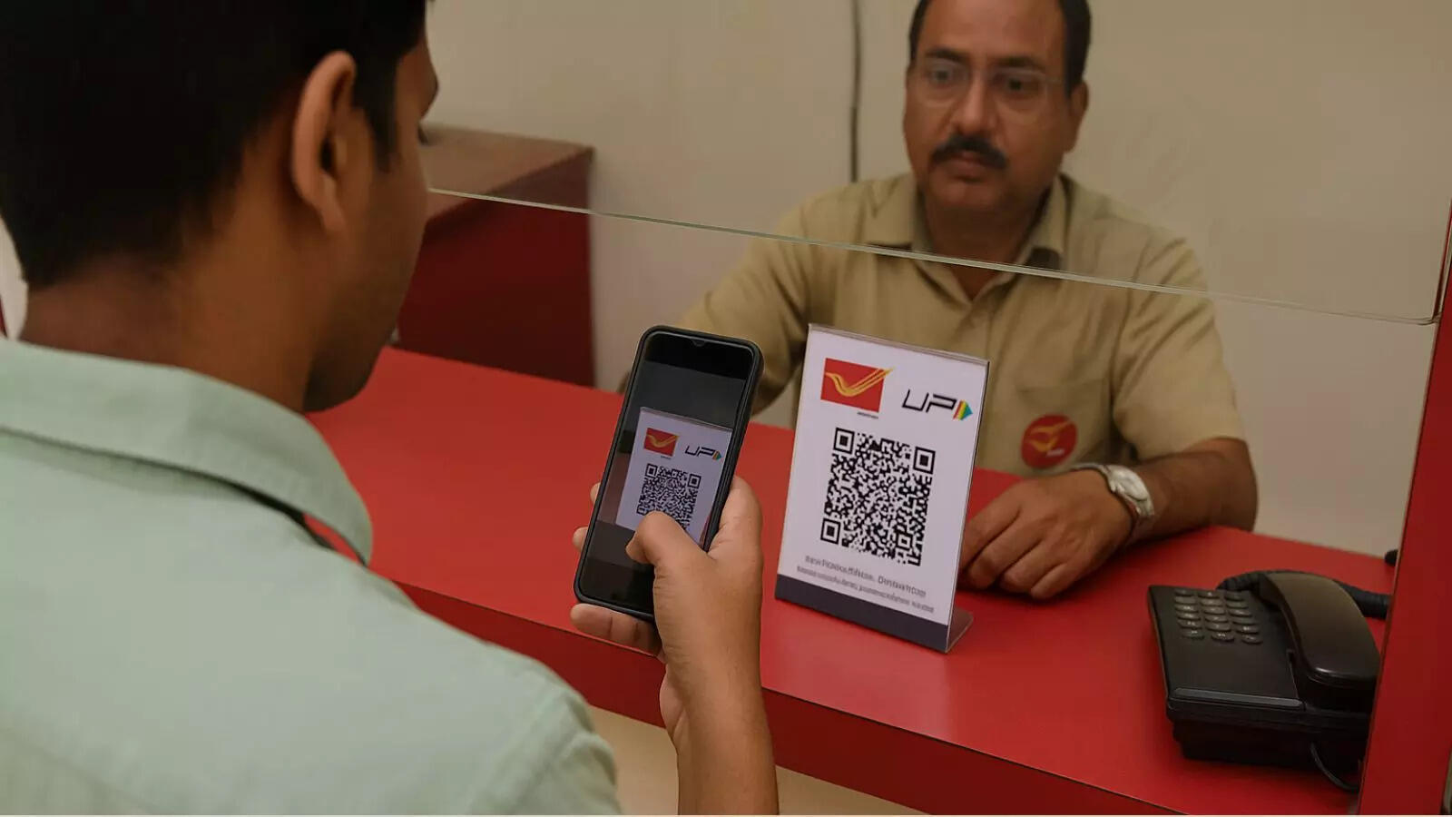 Post Office Digital Payment,डाकघर ने भरी डिजिटल उड़ान! अब न कैश की लाइन का  झंझट, न पर्ची की टेंशन, अगस्त से होगा बड़ा बदलाव - post office digital  payment update india upi