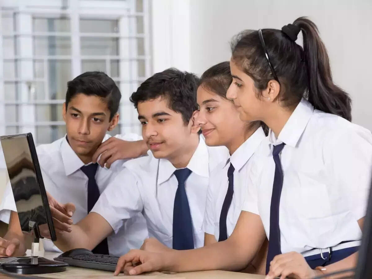 CBSE Board Exam 2022-23: अगले साल भी दो टर्म्स में होंगी सीबीएसई 10वीं,  12वीं बोर्ड परीक्षाएं? देखें अपडेट - cbse board exam 2022-23 latest update,  cbse to return one board exam pattern ...