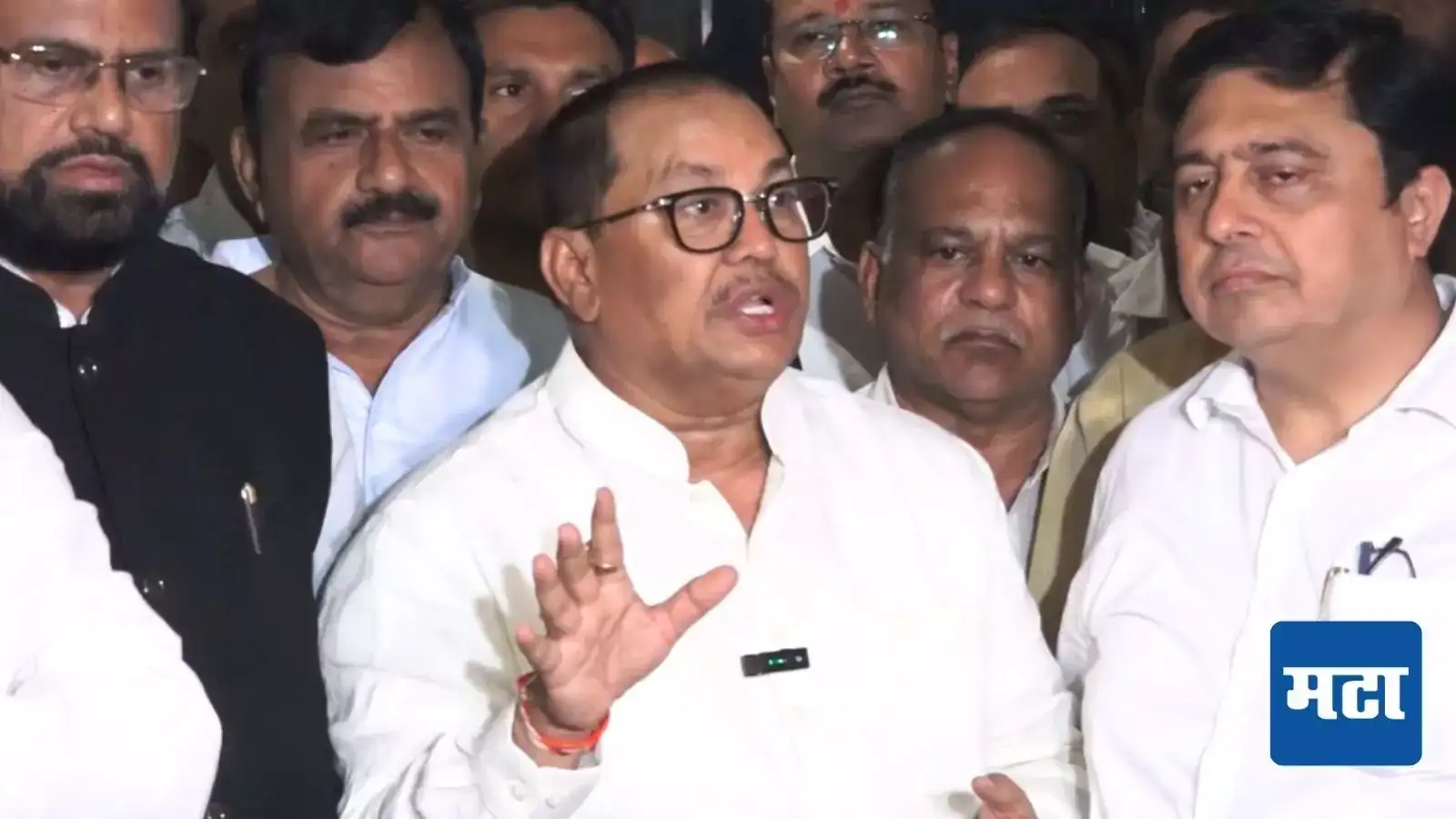 ‘करो या मरो…’ मराठा जीआरविरोधात ओबीसी आक्रमक, 10 ऑक्टोबरला नागपुरात महामोर्चा; वडेट्टीवारांचा सरकारवर वार ‘करो या मरो…’ मराठा जीआरविरोधात ओबीसी आक्रमक, 10 ऑक्टोबरला नागपुरात महामोर्चा; वडेट्टीवारांचा सरकारवर वार