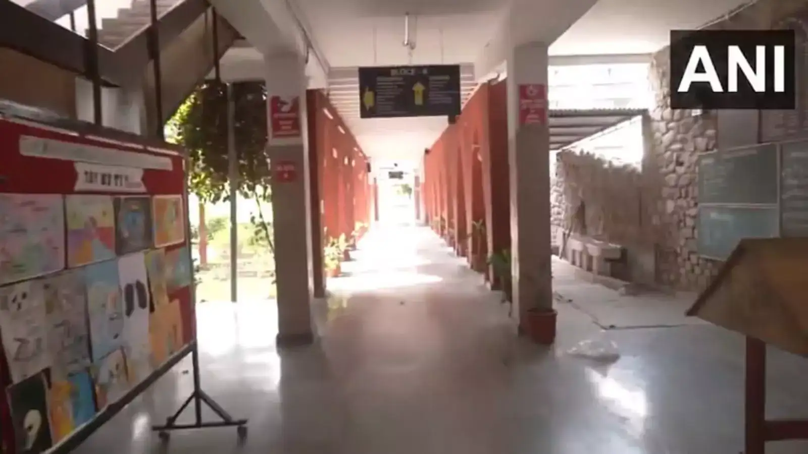 சண்டிகரில் சைரன் சத்தம்: மக்கள் பால்கனியில் கூட நிற்க வேண்டாம்.. ஒலிபெருக்கி மூலம் எச்சரிக்கை! 