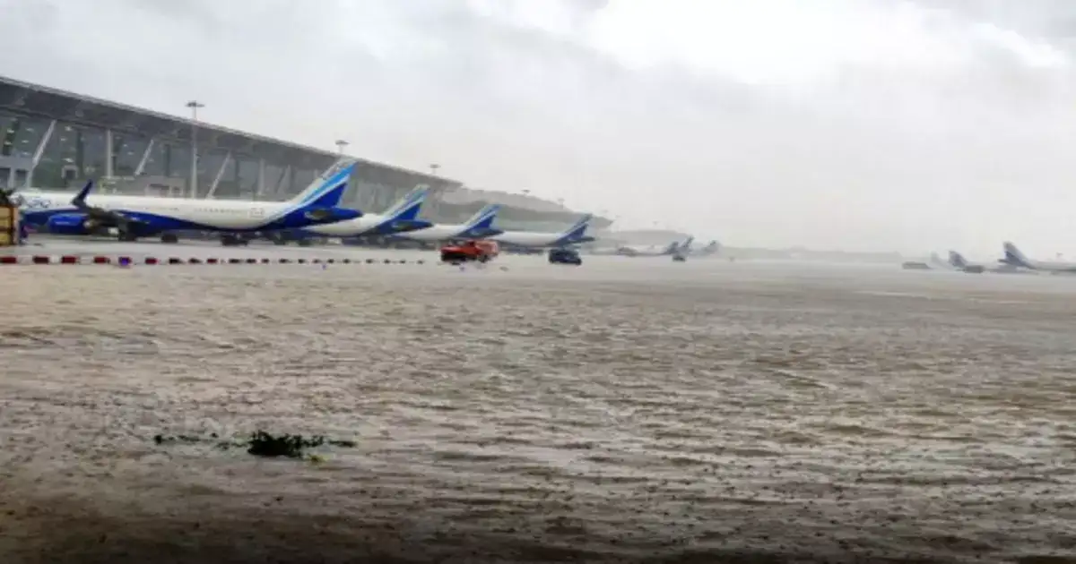 மெல்ல மெல்ல குறையும் மழை..சென்னை ஏர்போர்ட் வெளியிட்ட அறிவிப்பு..! 