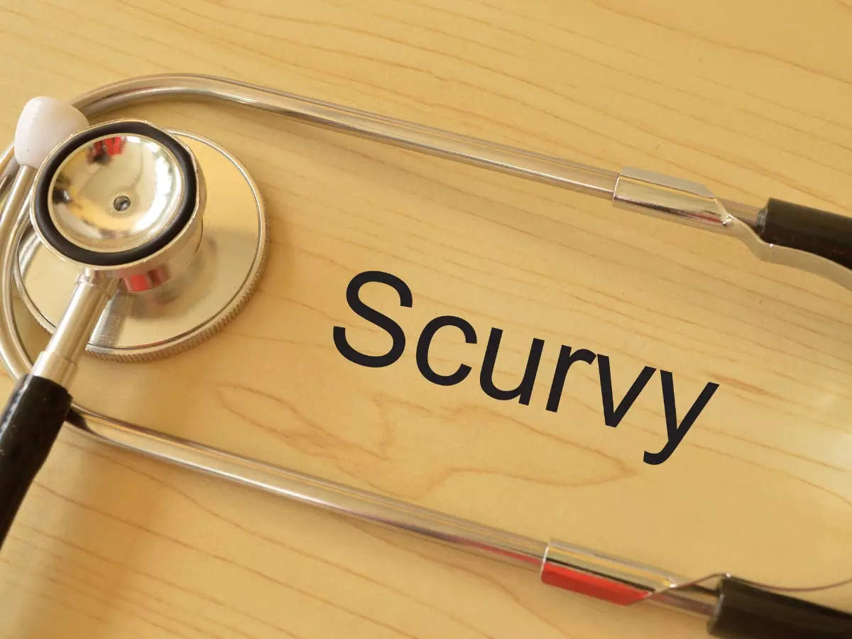 What is scurvy?  Which vitamin deficiency leads to this skin disease?