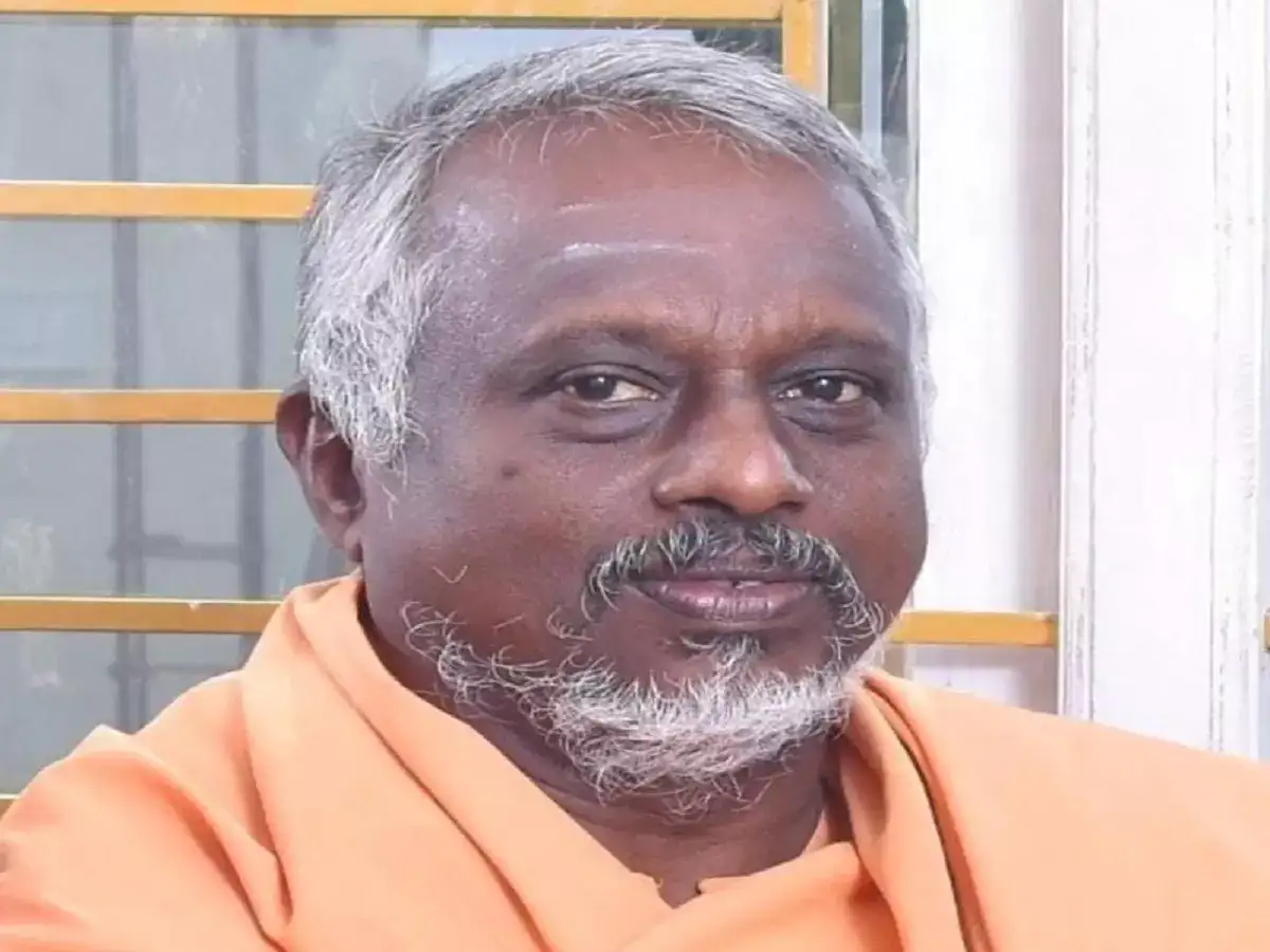 காஞ்சிபுரம் கிளை மடாதிபதி சத்ருபானந்த சுவாமிகள் காலமானார்; பள்ளிகளுக்கு விடுமுறை! 