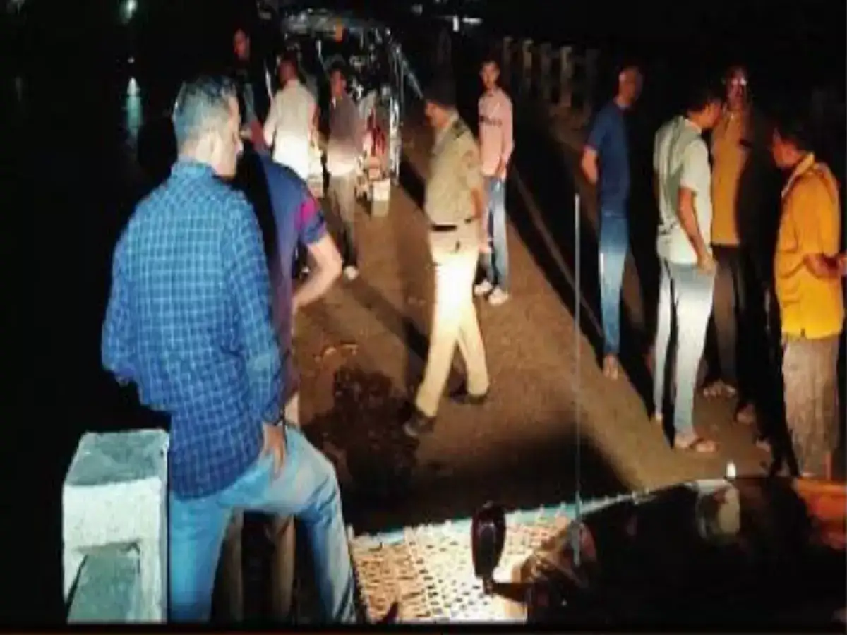 ललित पाटील ड्रग्ज प्रकरणात मोठी अपडेट: नदीत नव्हे, दुसरीकडेच सापडले तब्बल १२ किलो मेफेड्रॉन! ललित पाटील ड्रग्ज प्रकरणात मोठी अपडेट: नदीत नव्हे, दुसरीकडेच सापडले तब्बल १२ किलो मेफेड्रॉन!