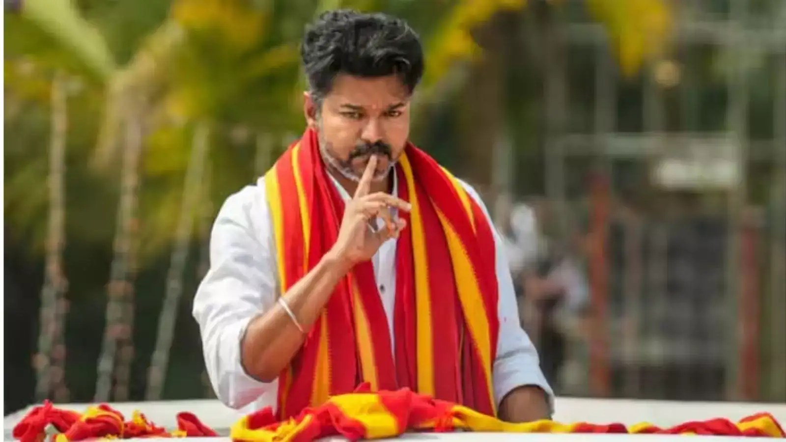 தவெகவில் 25,000 வாக்காளர்களுக்கு ஒரு ஒன்றிய செயலாளர் : அதிரடியாக களத்தில் இறங்கும் விஜய்! 