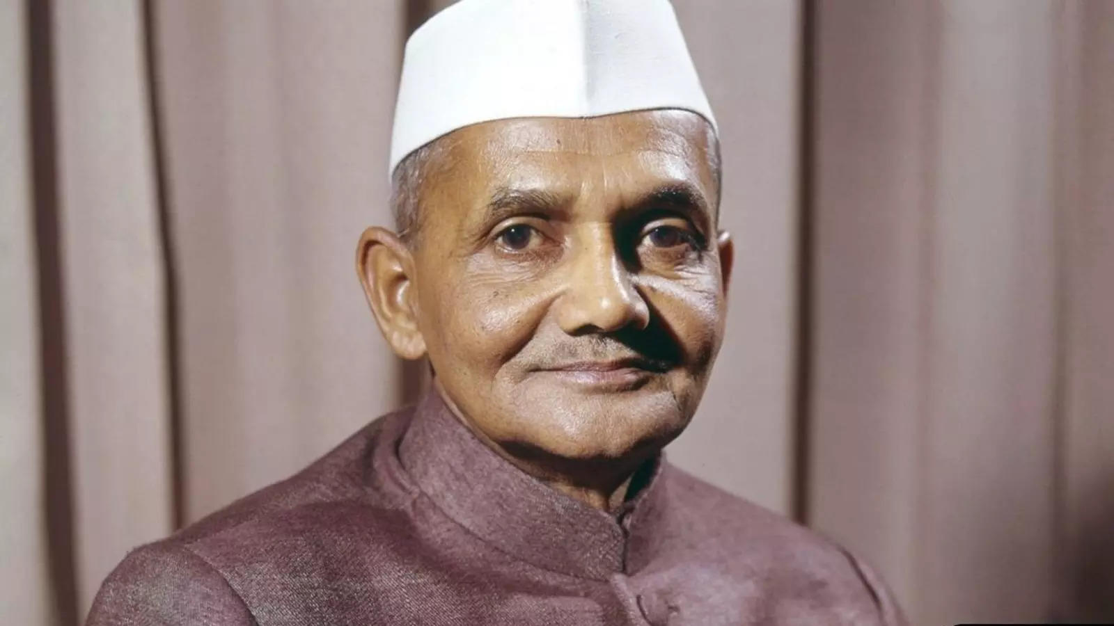 Lal Bahadur Shastri Jayanti: When Prime Minister Shastri ji stopped the promotion of his own son, these things will surprise you!